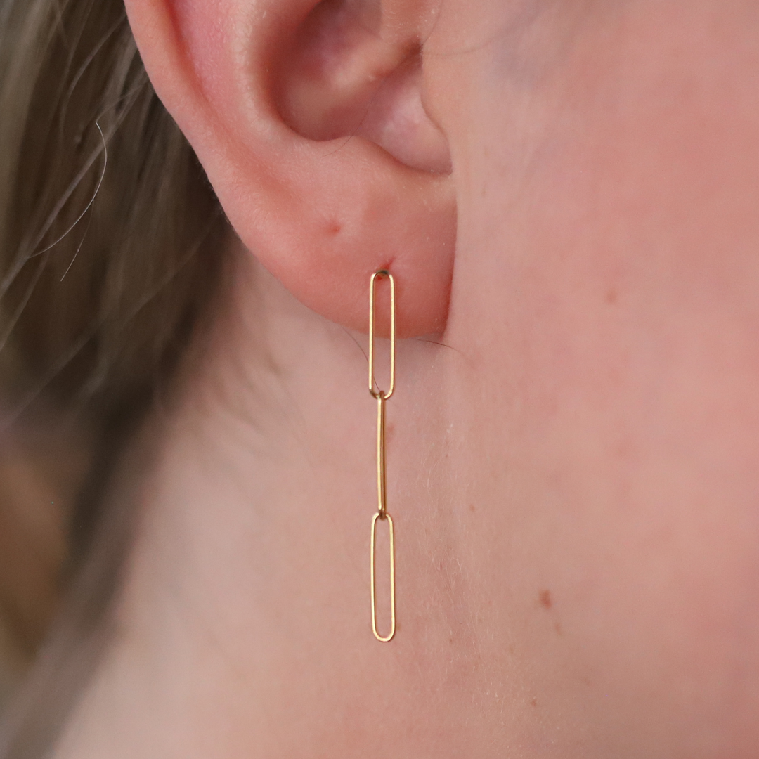 14K White Gold Paperclip Earring